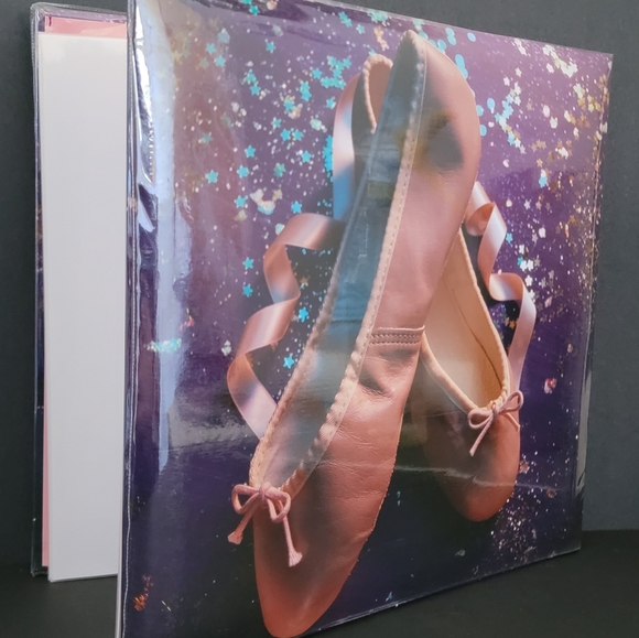 Scrapbooks - Picture 2 of 6